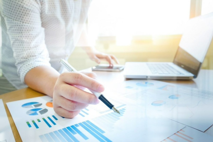 Qualitative Research Analyst